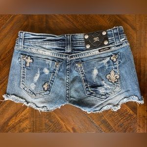 Miss Me shorts 28
